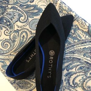 Size 8 Rothys black pointed toe.